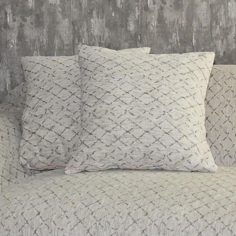 ΔΙΑΚΟΣΜΗΤΙΚΟ ΜΑΞΙΛΑΡΙ Fylliana "Cross" ΜΠΕΖ 42x42 ΔΙΑΚΟΣΜΗΤΙΚΟ ΜΑΞΙΛΑΡΙ Fylliana "Cross" ΜΠΕΖ 42x42