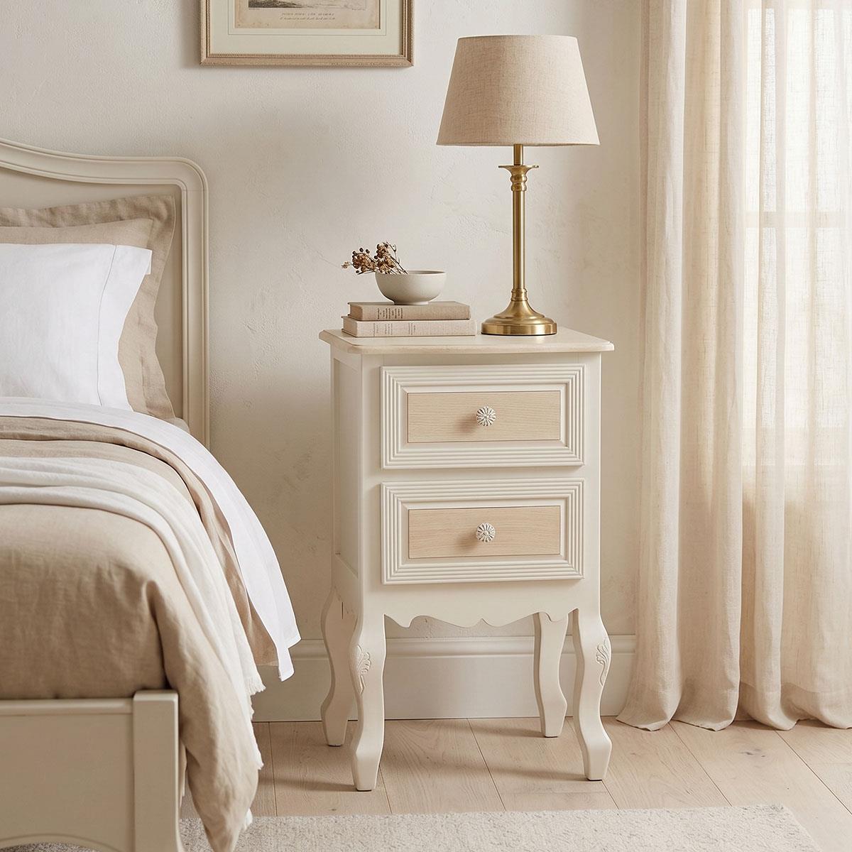 Κομοδίνο Joliene Inart mdf σε λευκή αντικέ-φυσική απόχρωση 40x34.5x64.5εκ