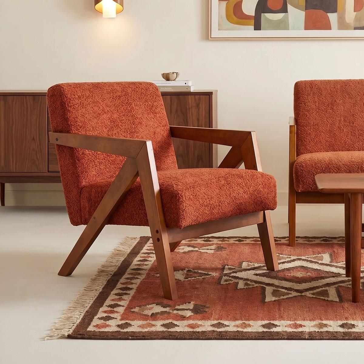Πολυθρόνα Garifa terracotta ύφασμα με πόδι σε καρυδί απόχρωση 79x75x75εκ