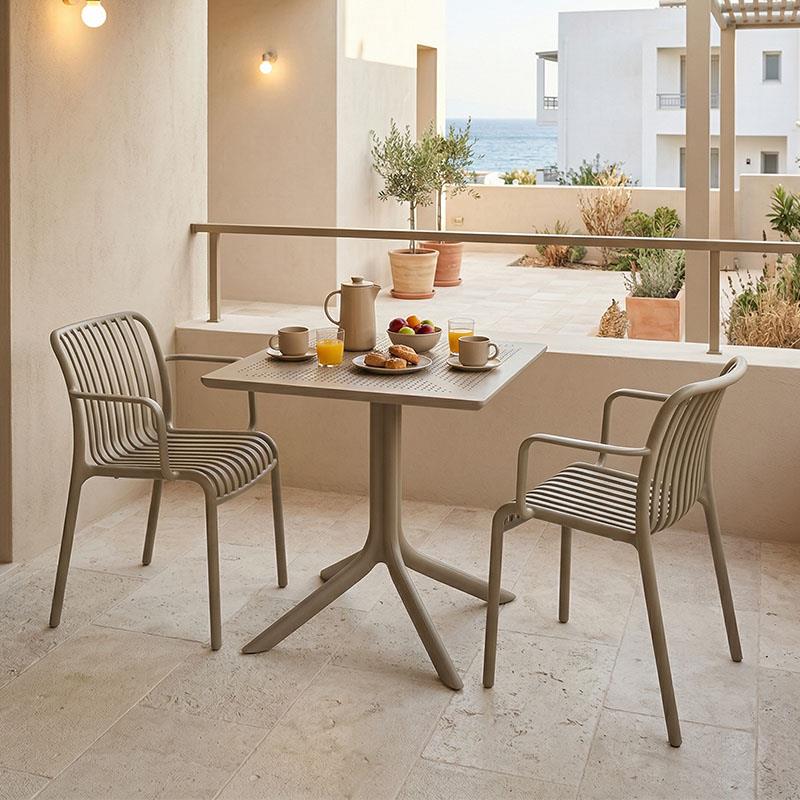 Σετ Τραπεζαρία κήπου Groovy Zoi 3τεμ. cappuccino PP 60x60x76εκ Σετ Τραπεζαρία κήπου Groovy Zoi 3τεμ. cappuccino PP 60x60x76εκ