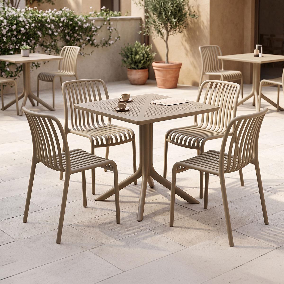 Σετ Τραπεζαρία Κήπου Zoi Groovy 5τεμ. PP σε Cappuccino 80x80x74εκ. Σετ Τραπεζαρία Κήπου Zoi Groovy 5τεμ. PP σε Cappuccino 80x80x74εκ.