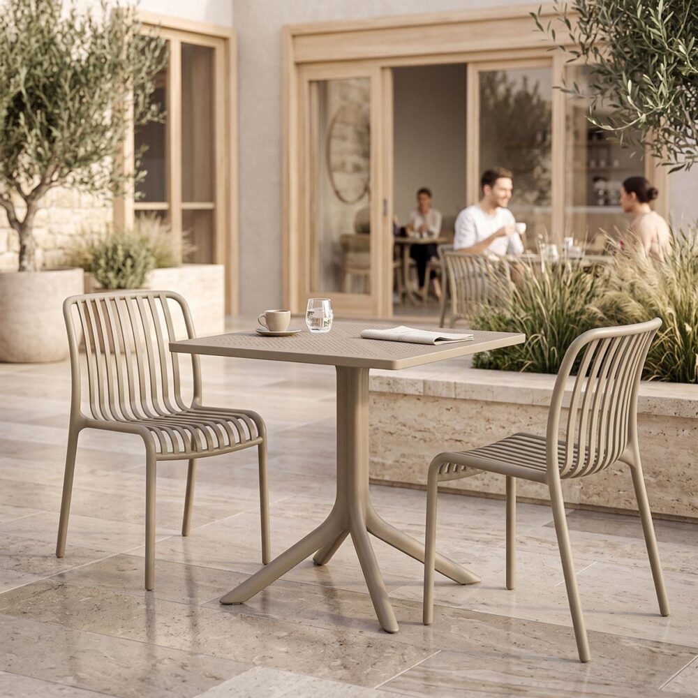 Σετ Τραπεζαρία Κήπου Zoi Groovy 3τεμ PP Cappuccino 80x80x74εκ. Σετ Τραπεζαρία Κήπου Zoi Groovy 3τεμ PP Cappuccino 80x80x74εκ.